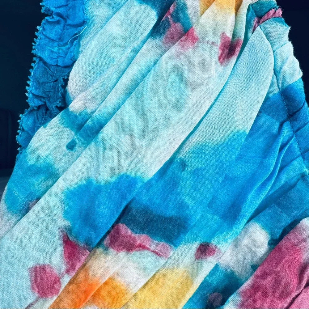 Love The Label Cora Smocked Tie Dye Top Canary Tie Dye Size Medium NWT - Picture 5 of 11
